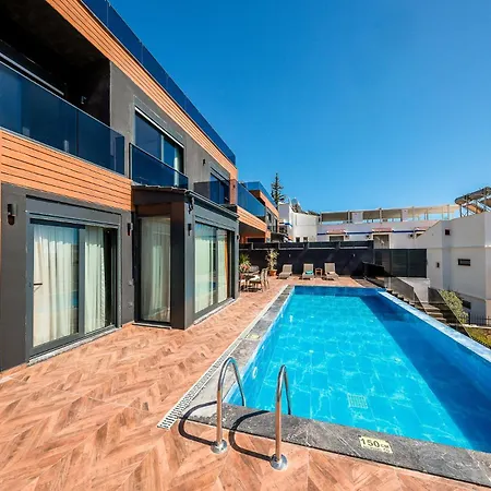 וילה Elmas קלקן