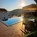 Villa Elmas Kalkan