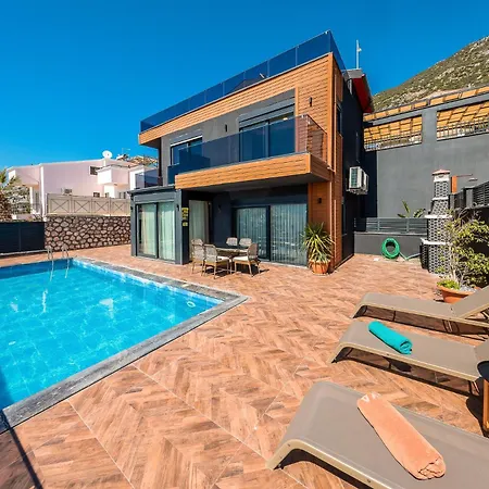 Elmas Villa